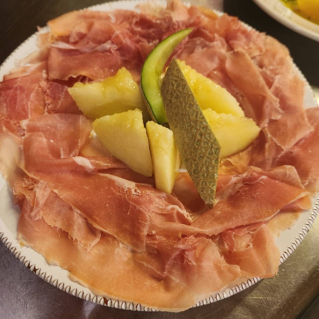 生ハムとメロン